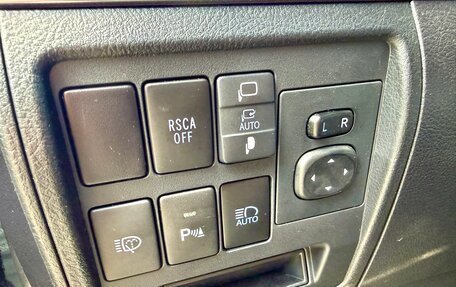 Toyota Land Cruiser 200, 2019 год, 8 100 000 рублей, 9 фотография