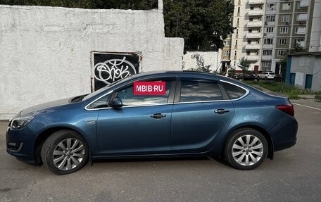 Opel Astra J, 2013 год, 900 000 рублей, 4 фотография