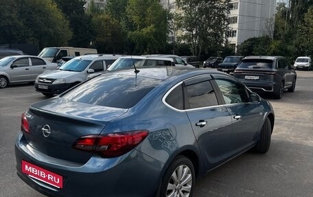 Opel Astra J, 2013 год, 900 000 рублей, 7 фотография