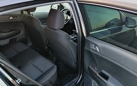 KIA Sportage IV рестайлинг, 2021 год, 2 400 000 рублей, 6 фотография