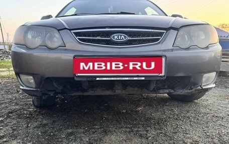 KIA Sephia II, 2002 год, 250 000 рублей, 12 фотография