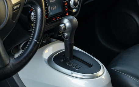Nissan Juke II, 2012 год, 988 000 рублей, 11 фотография