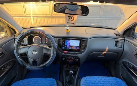 KIA Rio II, 2010 год, 390 000 рублей, 17 фотография