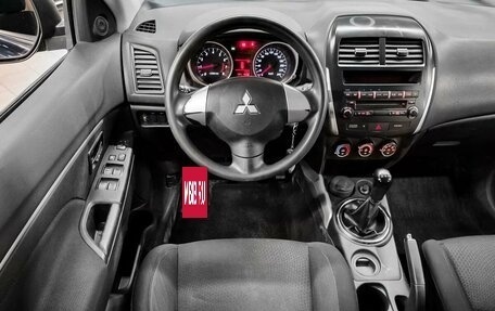 Mitsubishi ASX I рестайлинг, 2010 год, 699 000 рублей, 11 фотография