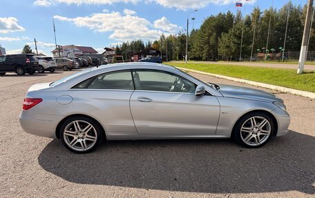 Mercedes-Benz E-Класс, 2011 год, 1 380 000 рублей, 4 фотография