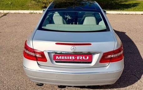 Mercedes-Benz E-Класс, 2011 год, 1 380 000 рублей, 6 фотография