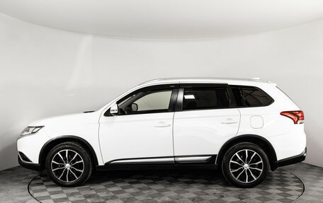 Mitsubishi Outlander III рестайлинг 3, 2020 год, 1 999 000 рублей, 8 фотография
