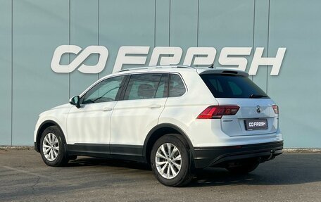 Volkswagen Tiguan II, 2018 год, 2 750 000 рублей, 2 фотография
