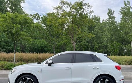 Audi Q3, 2022 год, 2 100 000 рублей, 2 фотография