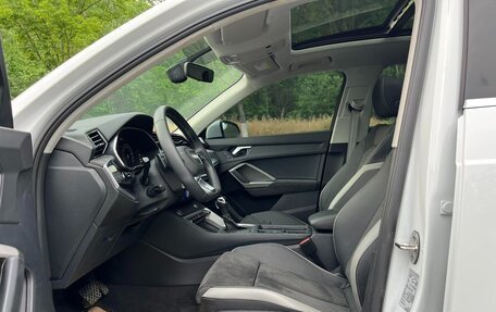 Audi Q3, 2022 год, 2 100 000 рублей, 10 фотография