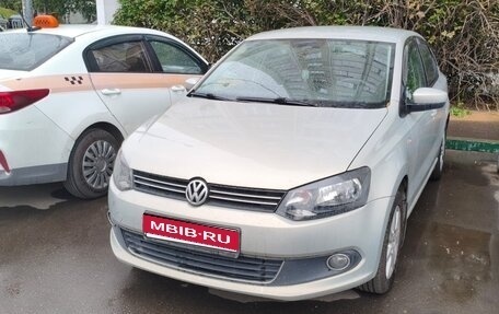 Volkswagen Polo VI (EU Market), 2010 год, 600 000 рублей, 1 фотография