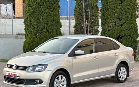 Volkswagen Polo VI (EU Market), 2011 год, 780 000 рублей, 2 фотография