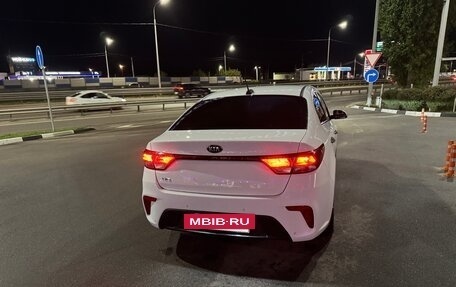 KIA Rio IV, 2017 год, 1 390 000 рублей, 3 фотография