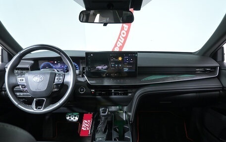 Toyota Camry, 2025 год, 4 000 000 рублей, 8 фотография