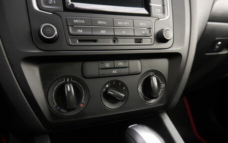 Volkswagen Jetta VI, 2015 год, 1 298 000 рублей, 10 фотография