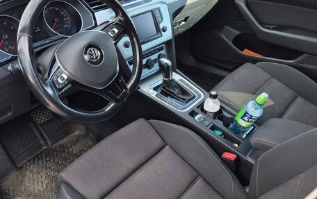 Volkswagen Passat B8 рестайлинг, 2015 год, 1 200 000 рублей, 9 фотография
