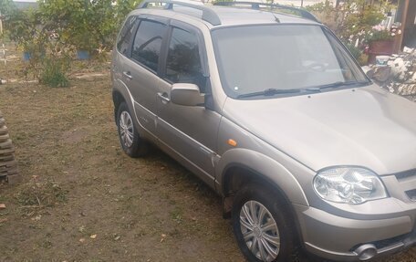 Chevrolet Niva I рестайлинг, 2010 год, 450 000 рублей, 2 фотография