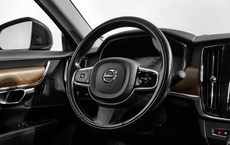 Volvo S90 II рестайлинг, 2019 год, 2 890 000 рублей, 17 фотография