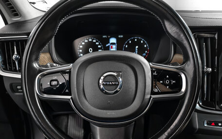 Volvo S90 II рестайлинг, 2019 год, 2 890 000 рублей, 18 фотография