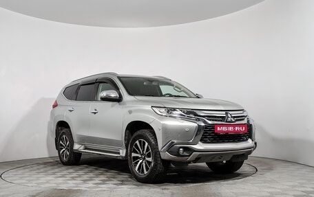 Mitsubishi Pajero Sport III рестайлинг, 2017 год, 2 590 000 рублей, 3 фотография