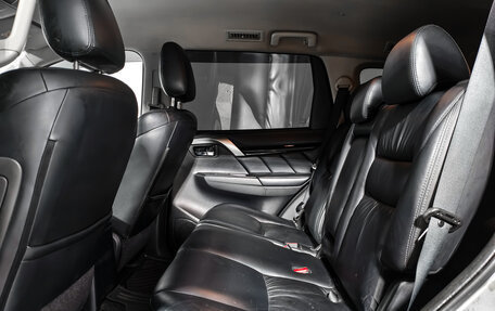 Mitsubishi Pajero Sport III рестайлинг, 2017 год, 2 590 000 рублей, 13 фотография