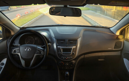 Hyundai Solaris II рестайлинг, 2015 год, 889 777 рублей, 11 фотография