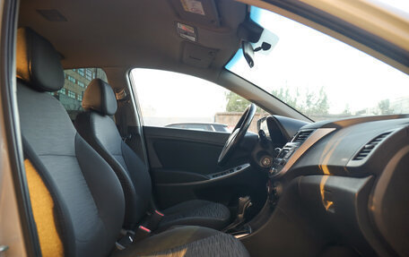 Hyundai Solaris II рестайлинг, 2015 год, 889 777 рублей, 18 фотография