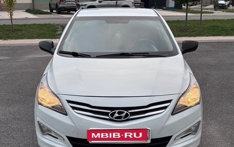 Hyundai Solaris II рестайлинг, 2015 год, 790 000 рублей, 3 фотография