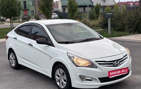 Hyundai Solaris II рестайлинг, 2015 год, 790 000 рублей, 4 фотография