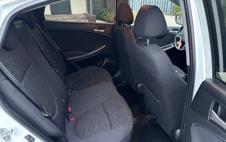 Hyundai Solaris II рестайлинг, 2015 год, 790 000 рублей, 22 фотография