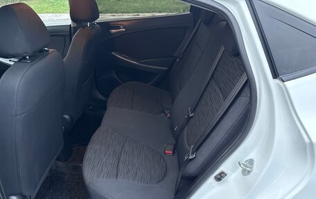Hyundai Solaris II рестайлинг, 2015 год, 790 000 рублей, 21 фотография