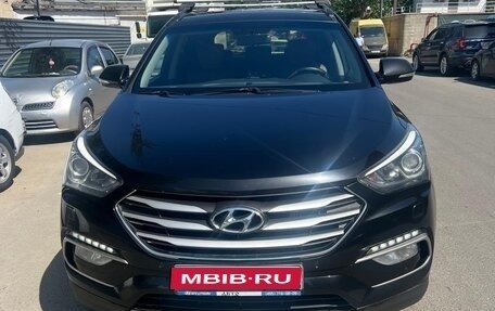 Hyundai Santa Fe III рестайлинг, 2017 год, 2 400 000 рублей, 1 фотография