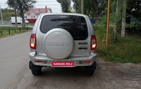 Chevrolet Niva I рестайлинг, 2004 год, 450 000 рублей, 4 фотография