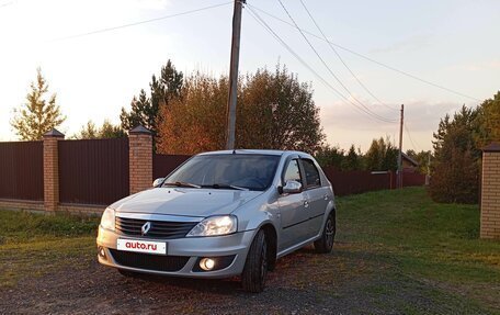 Renault Logan I, 2012 год, 470 000 рублей, 3 фотография