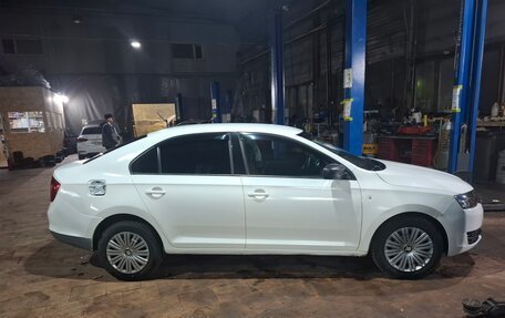 Skoda Rapid I, 2015 год, 600 000 рублей, 3 фотография