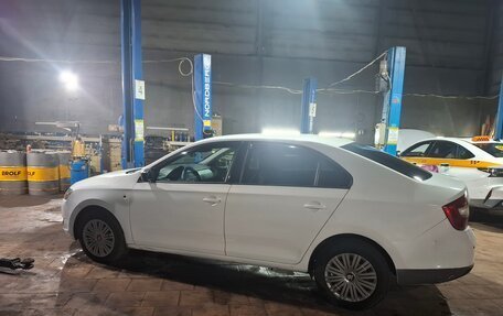 Skoda Rapid I, 2015 год, 600 000 рублей, 4 фотография