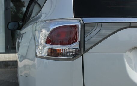 Mitsubishi Outlander III рестайлинг 3, 2014 год, 1 375 000 рублей, 10 фотография