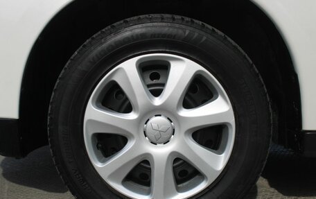 Mitsubishi Outlander III рестайлинг 3, 2014 год, 1 375 000 рублей, 11 фотография