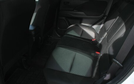 Mitsubishi Outlander III рестайлинг 3, 2014 год, 1 375 000 рублей, 21 фотография