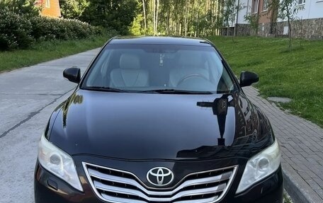 Toyota Camry, 2011 год, 1 250 000 рублей, 1 фотография