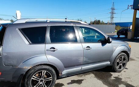 Mitsubishi Outlander III рестайлинг 3, 2007 год, 830 000 рублей, 3 фотография