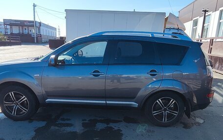 Mitsubishi Outlander III рестайлинг 3, 2007 год, 830 000 рублей, 4 фотография
