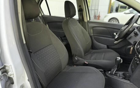 Renault Logan II, 2019 год, 590 000 рублей, 15 фотография