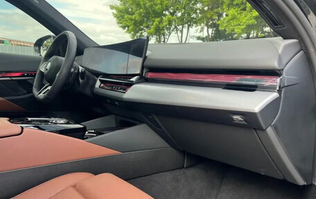 BMW 5 серия, 2026 год, 7 200 000 рублей, 9 фотография