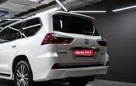 Lexus LX III, 2016 год, 7 850 000 рублей, 10 фотография