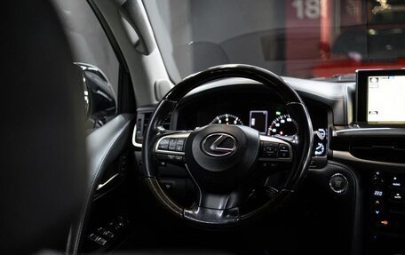 Lexus LX III, 2016 год, 7 850 000 рублей, 19 фотография
