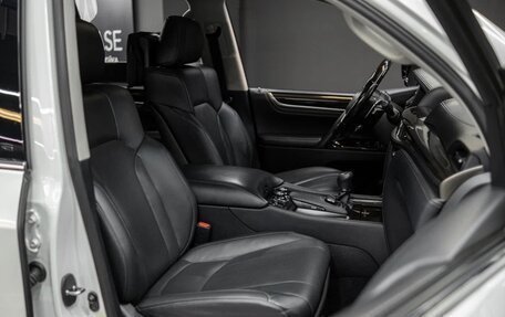 Lexus LX III, 2016 год, 7 850 000 рублей, 32 фотография