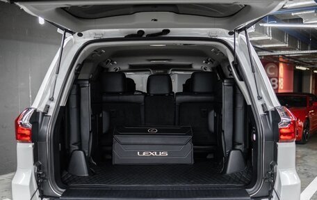 Lexus LX III, 2016 год, 7 850 000 рублей, 36 фотография