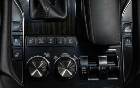 Lexus LX III, 2016 год, 7 850 000 рублей, 39 фотография