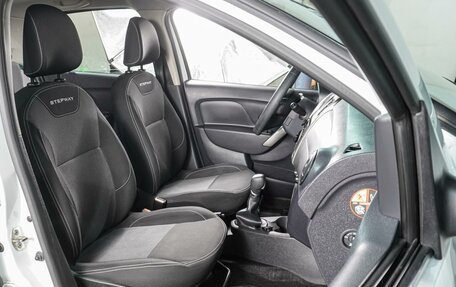 Renault Logan II, 2022 год, 1 249 000 рублей, 8 фотография
